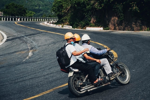 motorcycle, street, mountain, hai van pass, forest, everyone, pass, winding, tran thang nhat, 5 plus english, motorcycle, nature, motorcycle, motorcycle, motorcycle, motorcycle